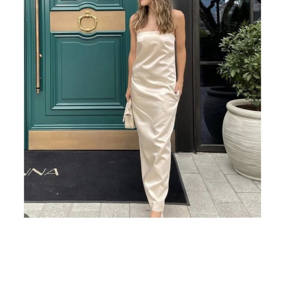 Zara strapless satin-like dress - Picture 6 of 9